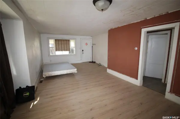 Shaunavon, SK S0N 2M0,564 1st STREET W