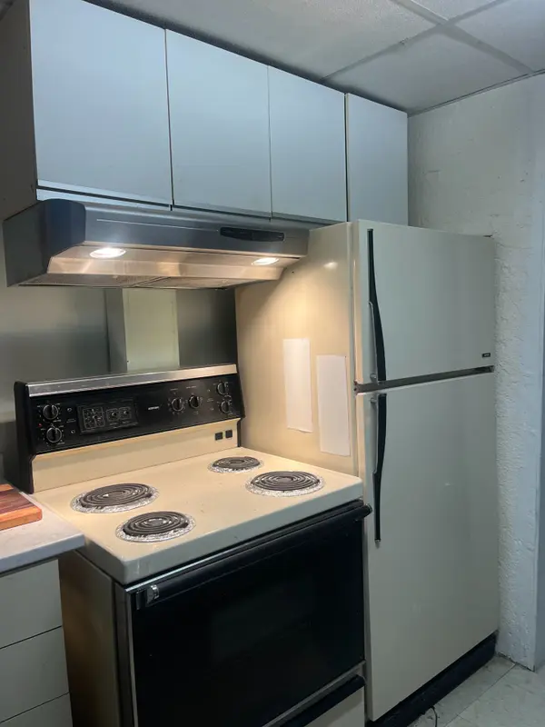 Toronto W10, ON M9V 4Y1,57 Plowshare CRES