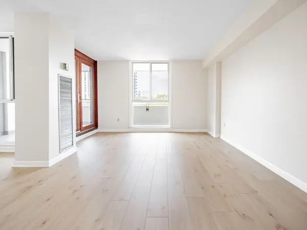 Mississauga, ON L5A 3S9,1320 Mississauga Valley BLVD #507