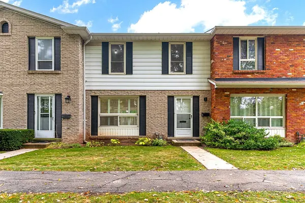 Burlington, ON L7L 1E1,5475 Lakeshore RD #4