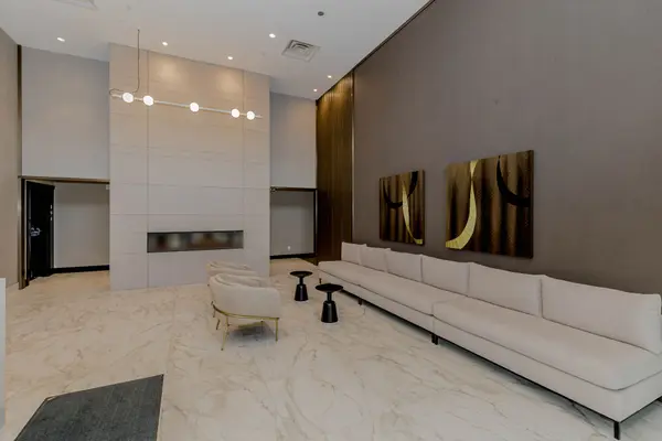 Milton, ON L9E 1Z4,480 Gordon Krantz AVE #512