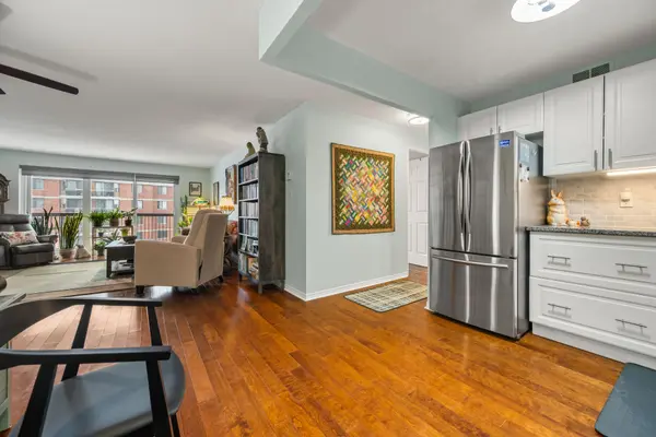 Kingston, ON K7M 7T5,14 Greenview DR #505