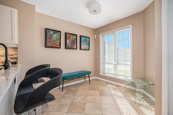 Barrhaven, ON K2J 5K6,904 Longfields DR