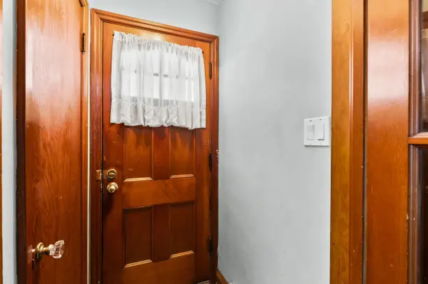 Niagara Falls, ON L2G 1J5,5692 North ST