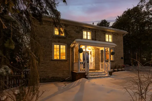 Kingston, ON K7L 3X4,68 Collingwood ST