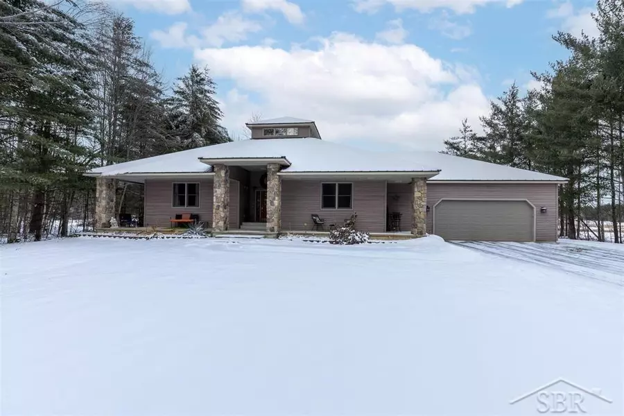 3596 Traxler DR, Beaverton, MI 48612