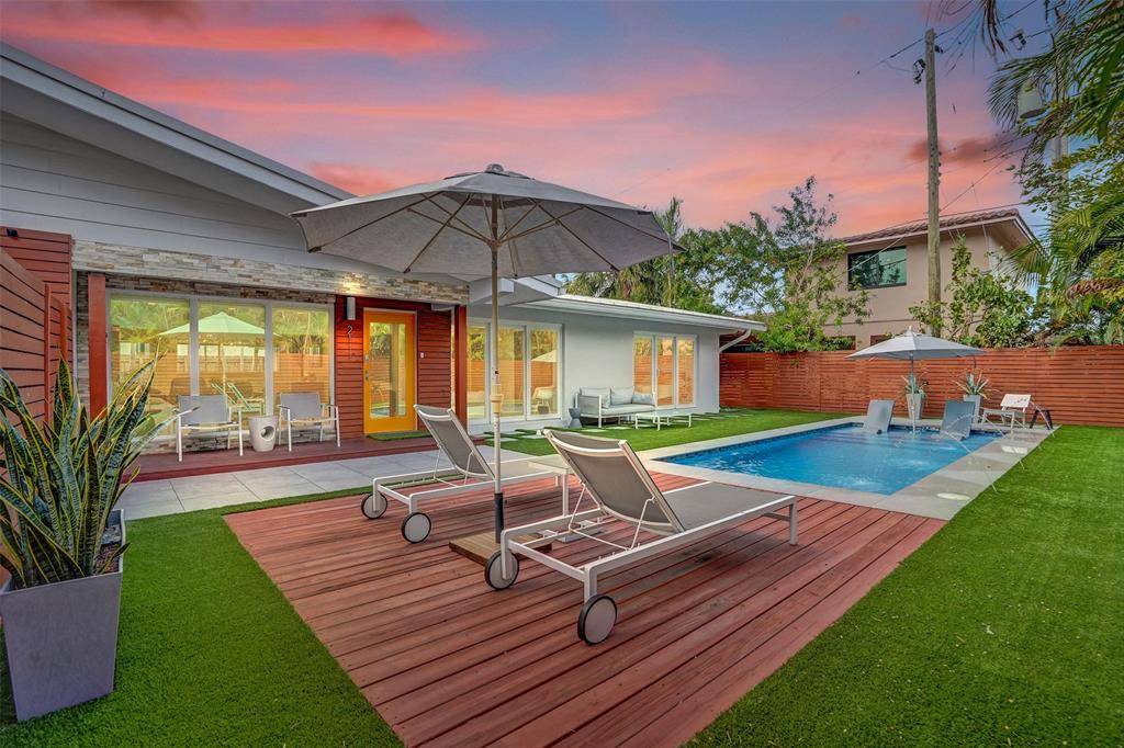 2111 N Ocean Blvd, Pompano Beach, FL 33062