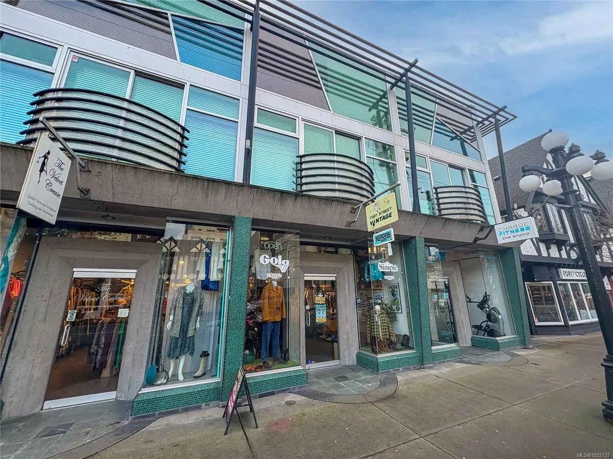 Victoria, BC V8V 3K5,1033 Fort St