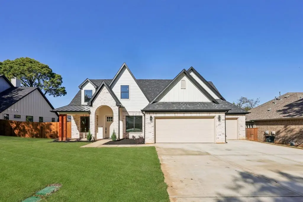 Grapevine, TX 76051,2622 Evinrude Drive