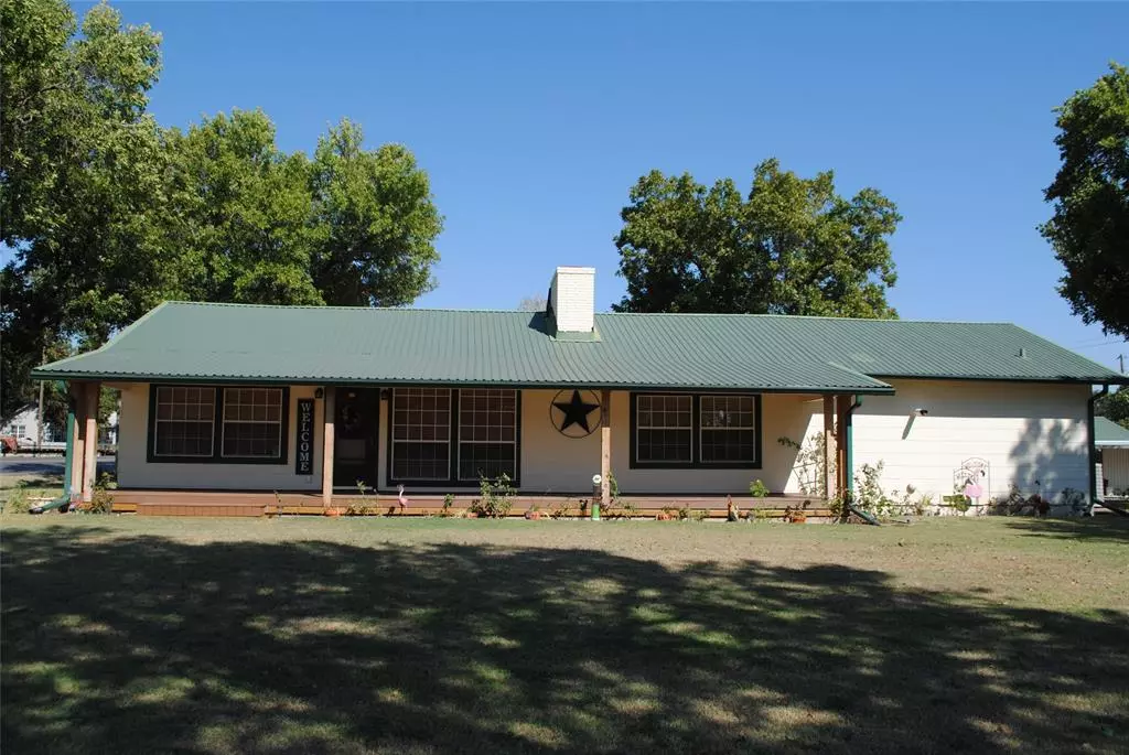 Comanche, TX 76442,908 N Austin