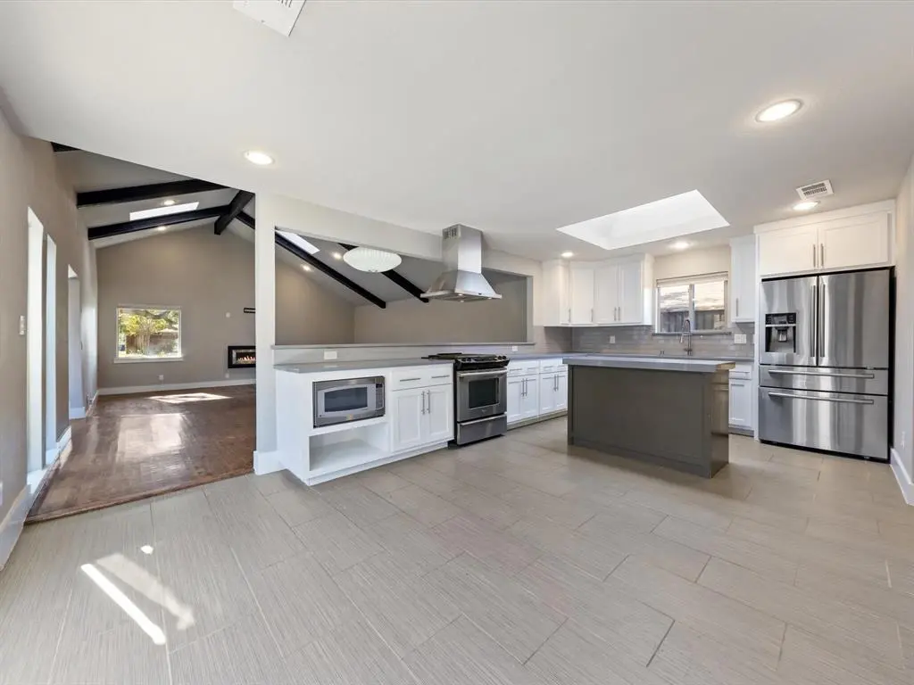 Dallas, TX 75248,7109 Canongate Drive