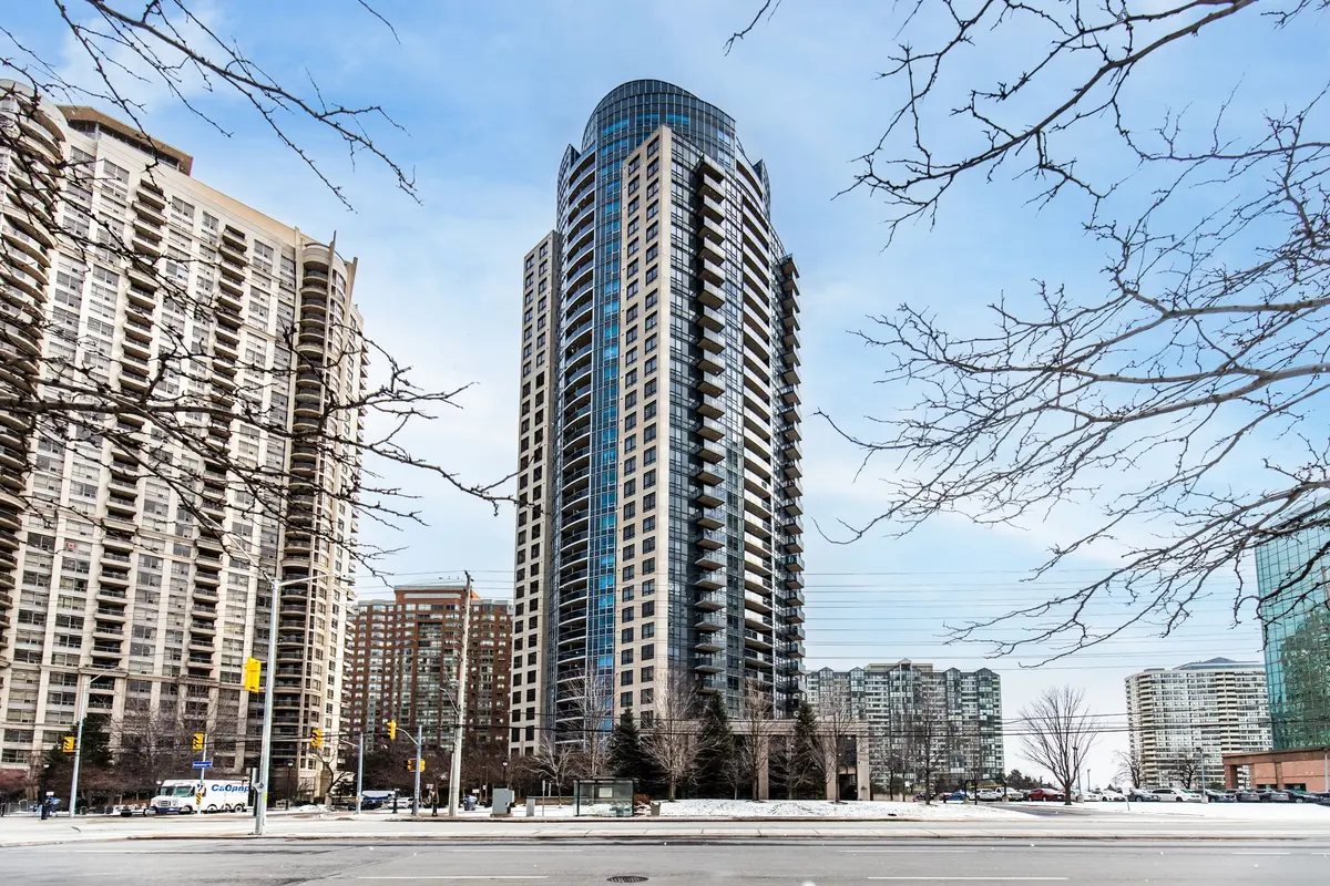 Mississauga, ON L5B 0E1,330 Burnhamthorpe RD W #1402