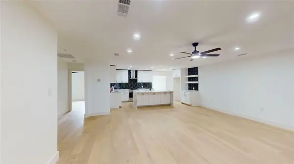 Dallas, TX 75231,7126 Edgerton Drive