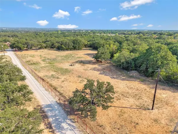 Weatherford, TX 76088,10537 Lone Star Road