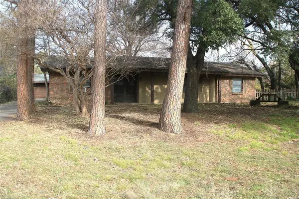 Lake Dallas, TX 75065,611 Cain Street