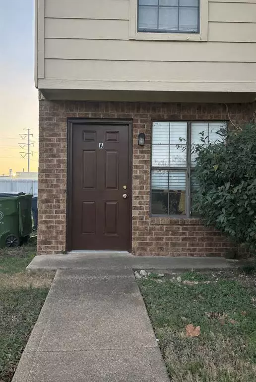 Garland, TX 75041,2722 Wimbledon Court