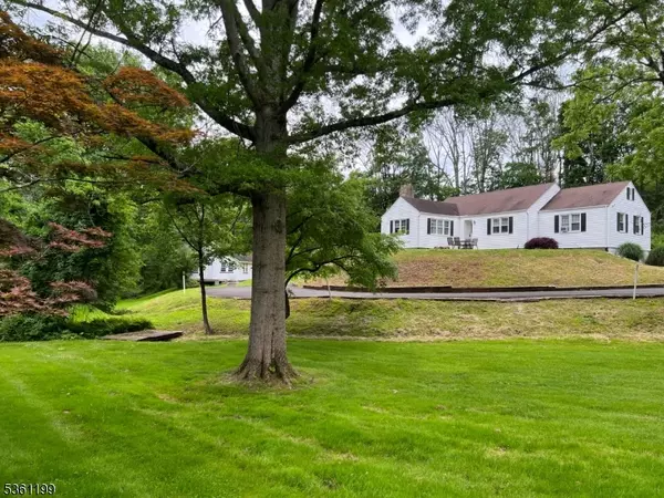 Bedminster Twp., NJ 07921,1595 Route206