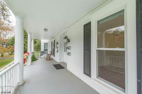 Newton Town, NJ 07860,55 Madison St #3