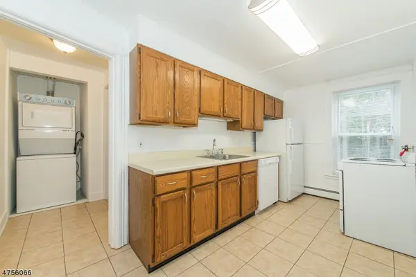 Newton Town, NJ 07860,55 Madison St #3