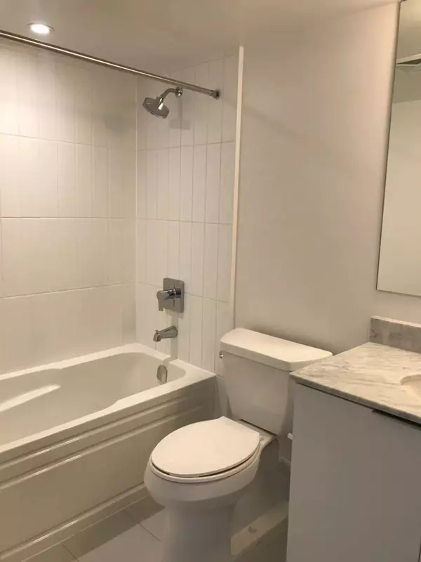 Toronto C01, ON M5S 2A2,955 Bay ST #1513