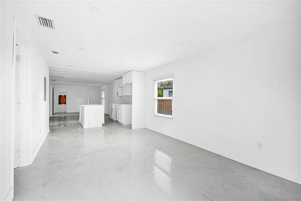 Pompano Beach, FL 33060,127 NE 8th St