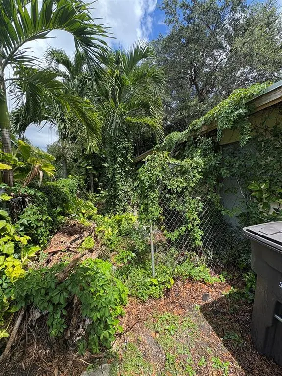 West Palm Beach, FL 33407,2109 Pinehurst Dr