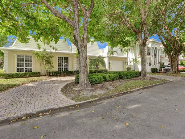 Fort Lauderdale, FL 33308,40 Compass Isle