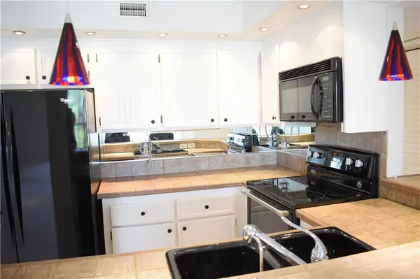 Fort Lauderdale, FL 33315,1301 River Reach Dr #308