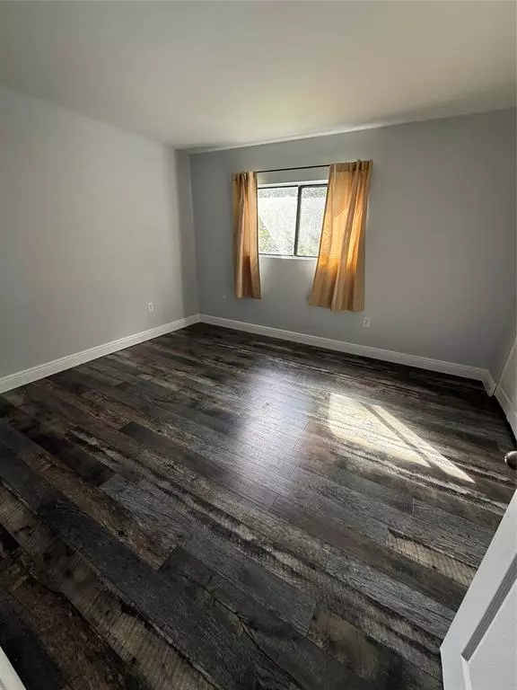 Pembroke Pines, FL 33025,320 E Palm Cir E #320