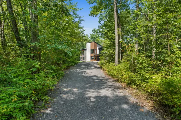 Carp - Huntley Ward, ON K2W 1A8,108 EDITH MARGARET PL