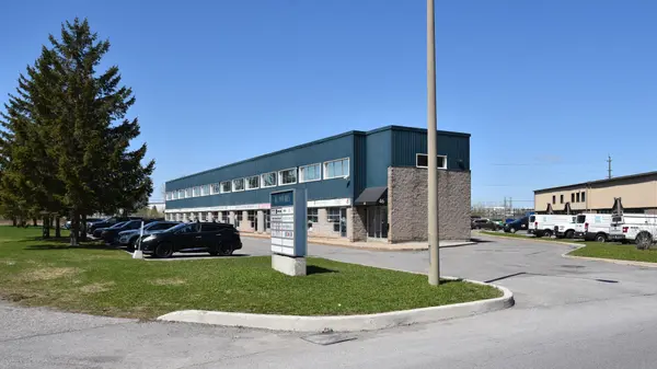46 Antares DR #204, Country Place - Pineglen - Crestview And Area, ON K2E 7Z1