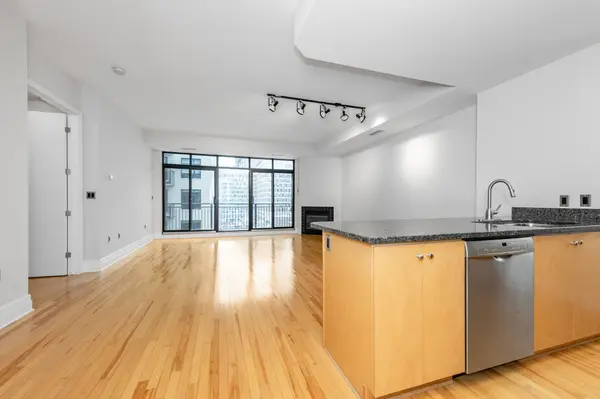 Ottawa Centre, ON K2P 0E3,375 Lisgar ST #606