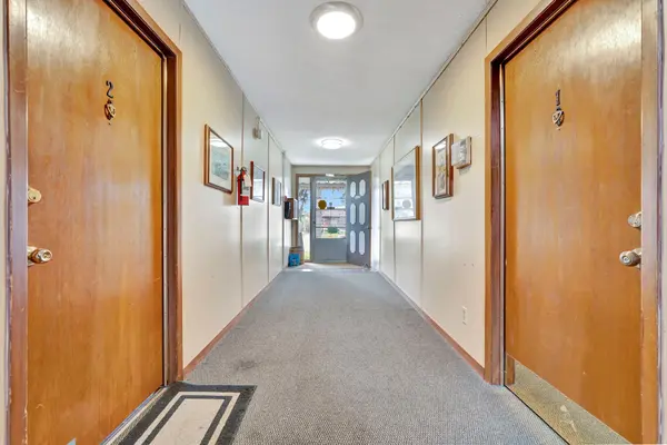 Brantford, ON N3S 4K8,52 Hampton ST