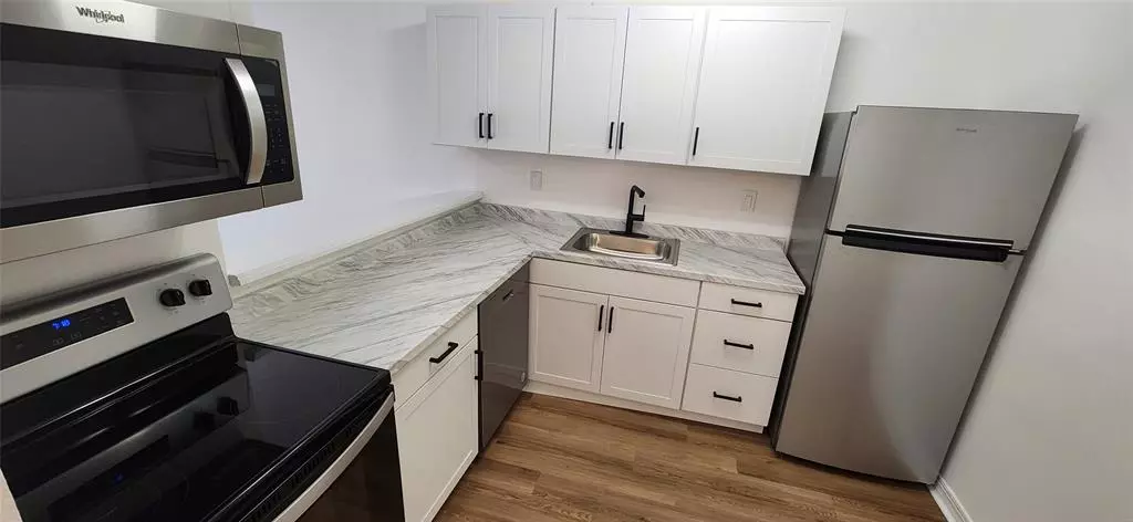 15221 NE 6th Ave #A205, Miami, FL 33162