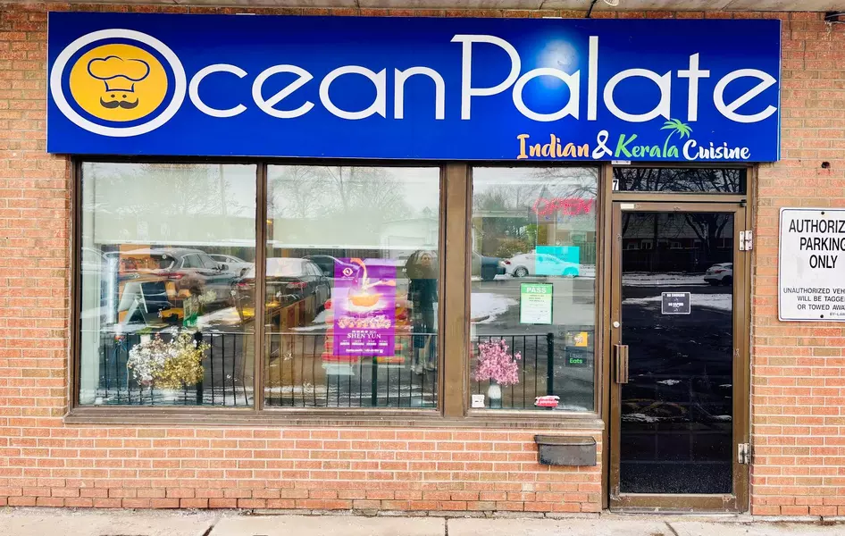 2732 Barton ST E, Hamilton, ON L8E 4M6