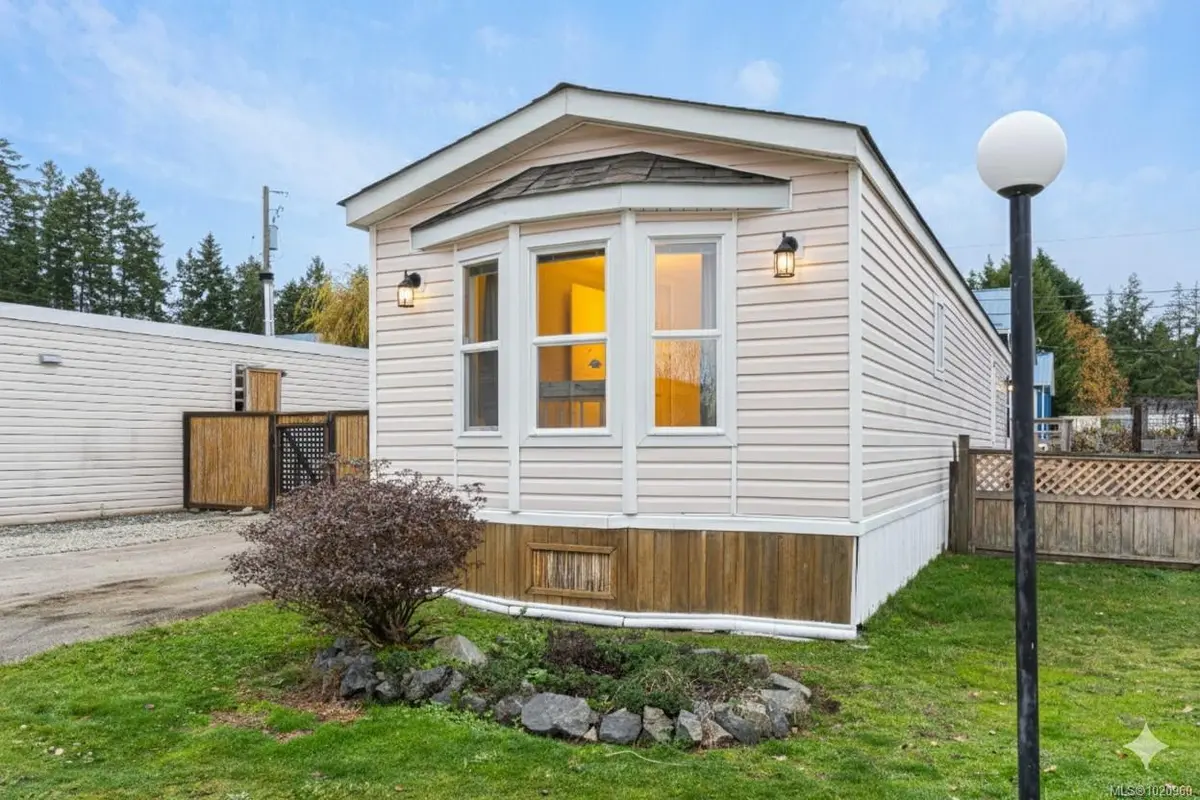 Coombs, BC V0R 1M0,1801 Schafers Rd #11