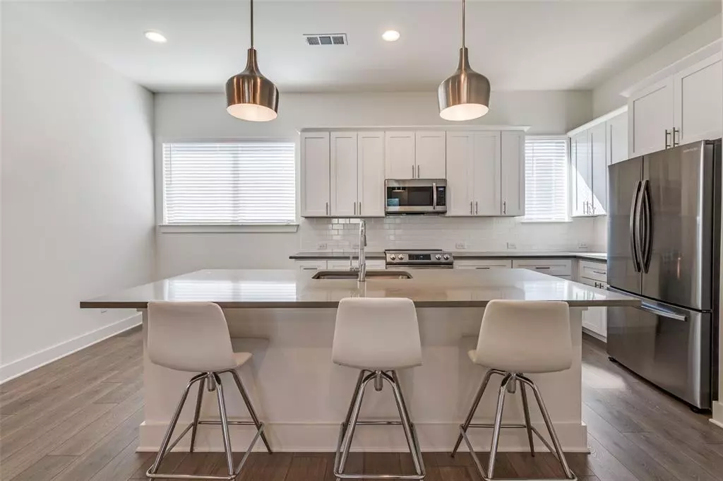 Fort Worth, TX 76110,2802 Addison Park Lane