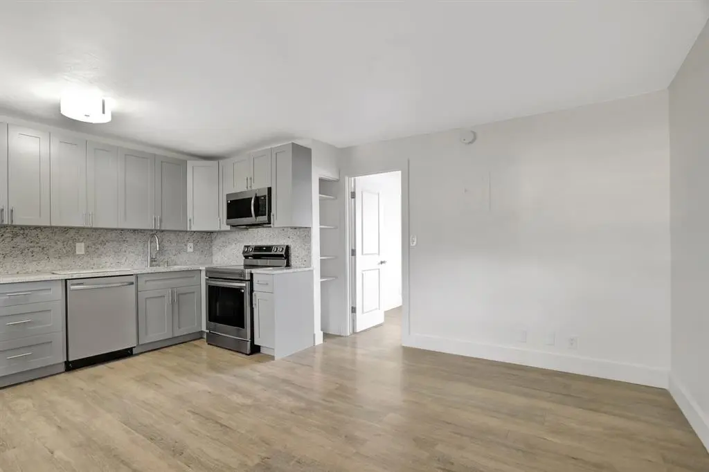 Fort Lauderdale, FL 33334,5168 NE 6th Ave #406