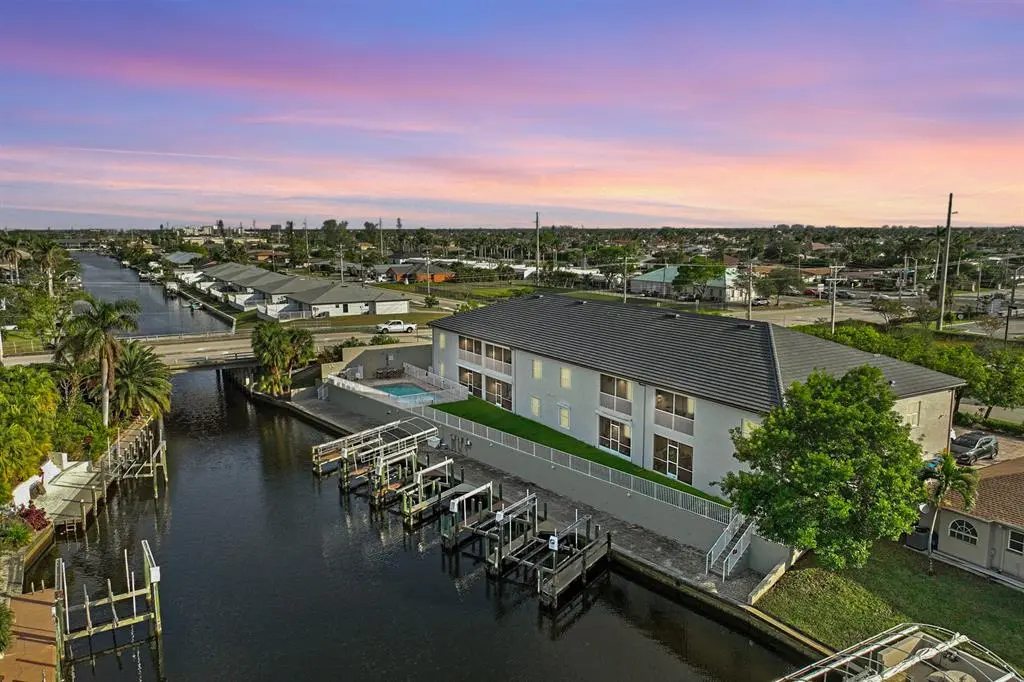 Cape Coral, FL 33914,403 SW 47th Ter #203