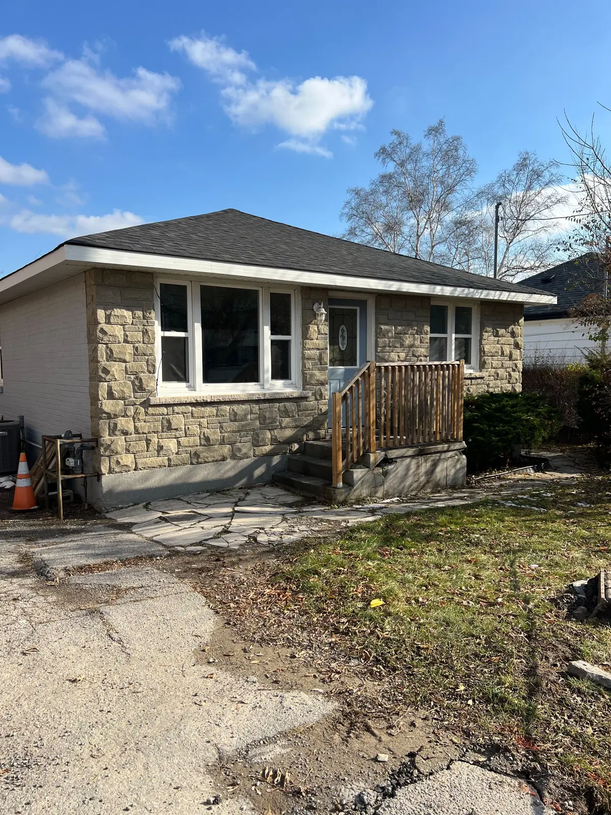 Bradford West Gwillimbury, ON L3Z 1W9,55 Drury ST