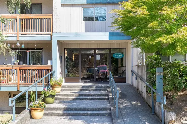 Nanaimo, BC V9T 4S9,4728 Uplands Dr #304