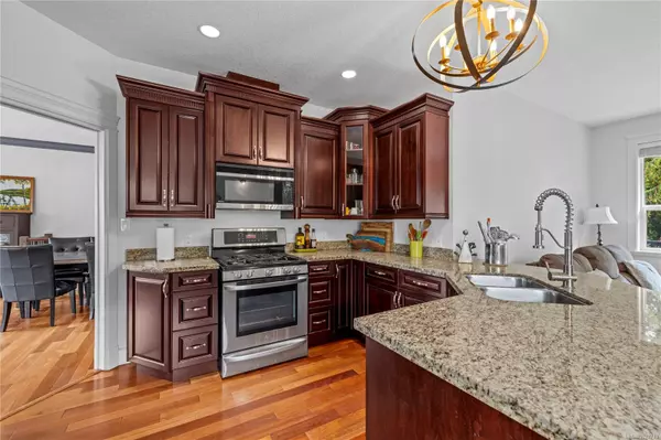 Ladysmith, BC V9G 1A3,401 Neville St #A