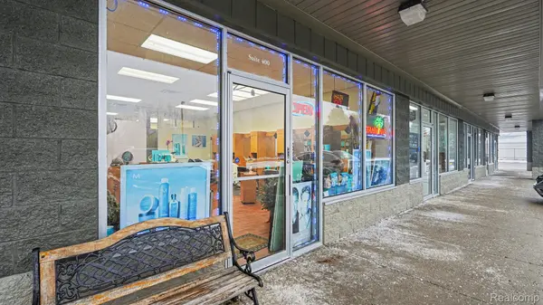 25 Jackson Industrial DR #400, Ann Arbor, MI 48103