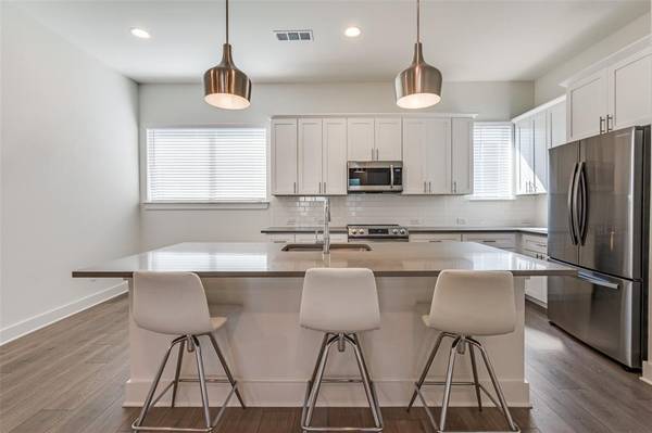 2802 Addison Park Lane, Fort Worth, TX 76110