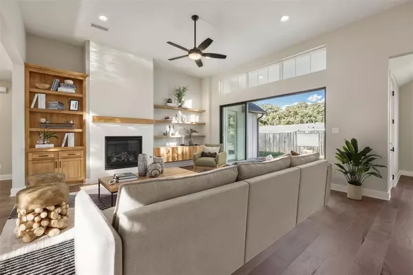 2638 Evinrude Drive, Grapevine, TX 76051