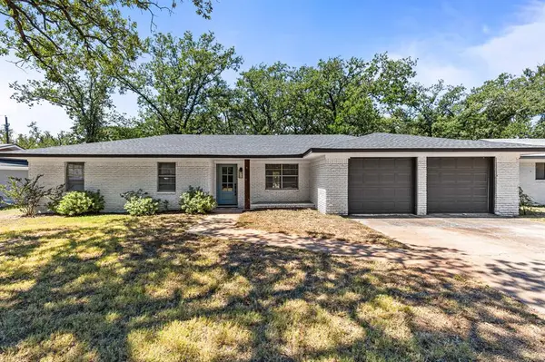 322 S BARBARA, Lacy Lakeview, TX 76705