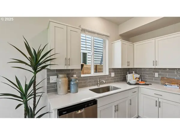 Gresham, OR 97080,3564 SW Binford AVE