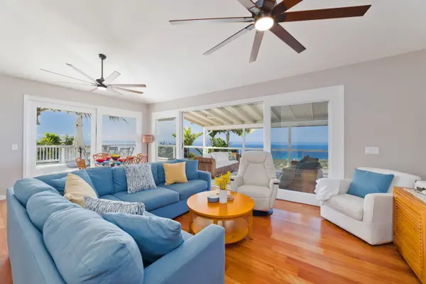 Kailua-kona, HI 96740,77-6413 KILOHANA ST