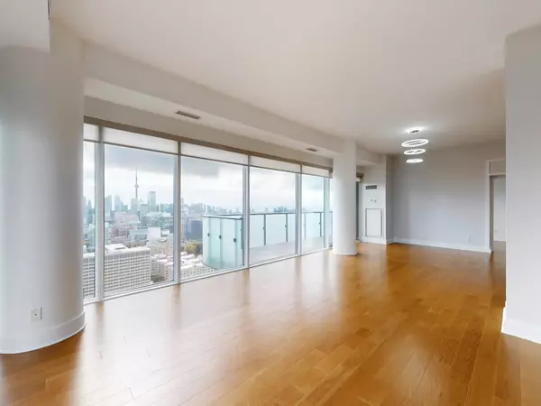 Toronto C01, ON M5S 0A6,65 St. Mary ST #3901