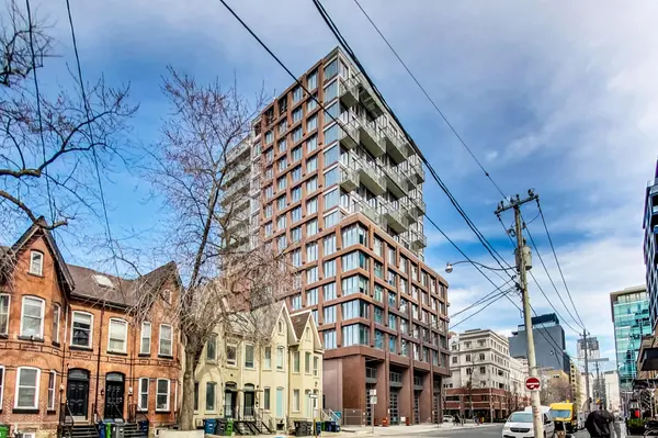 2 Augusta AVE #1005, Toronto C01, ON M5V 0T3